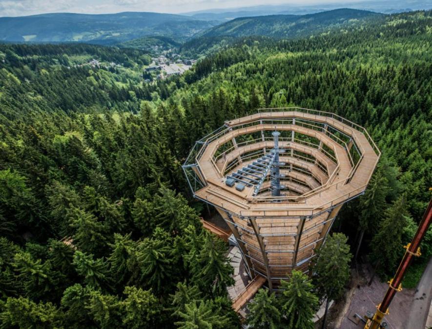 Ski & Bike Apartmany สโวโบดา นาด อูโปว์ ภายนอก รูปภาพ
